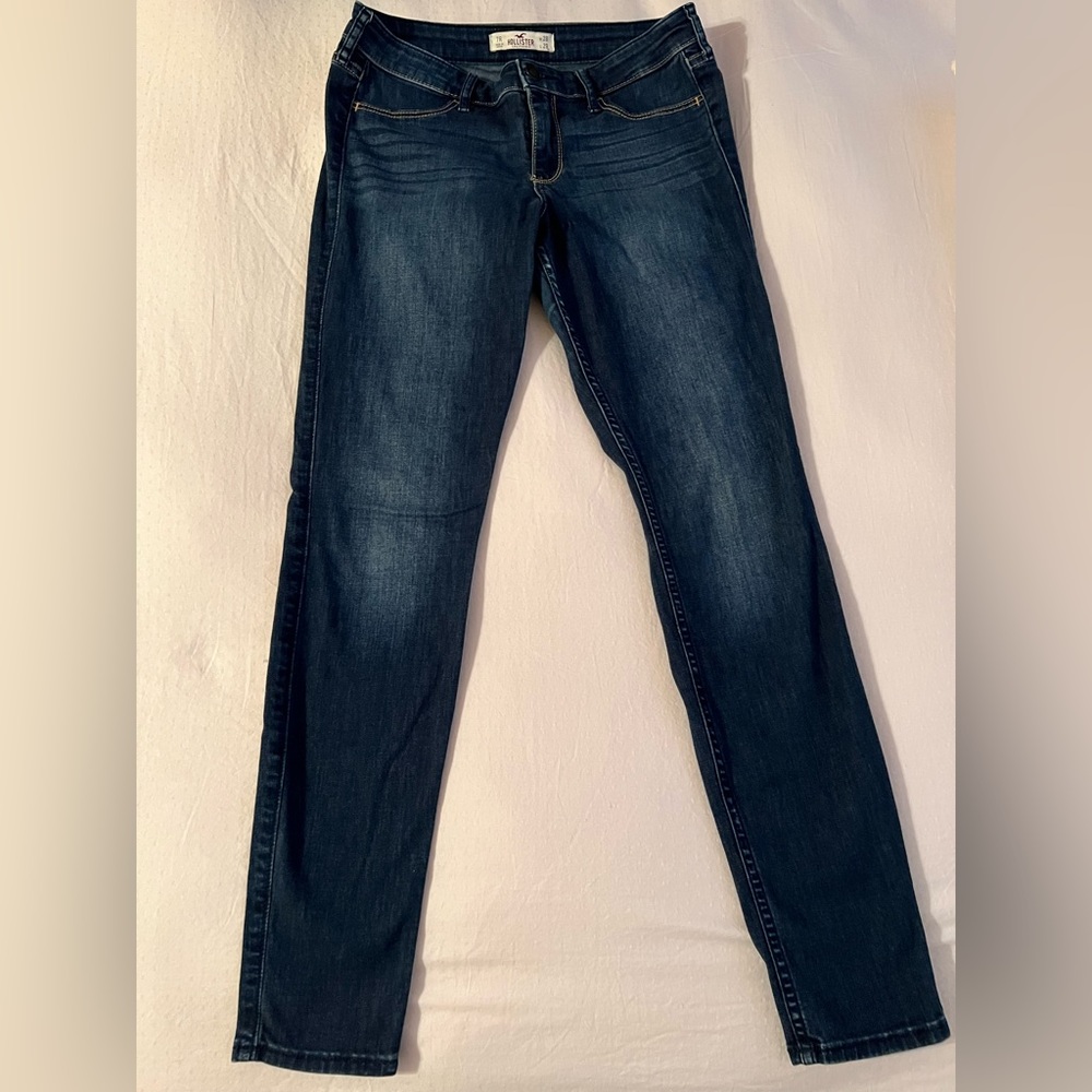Dark Wash Low to Mid Rise Skinny Jeans